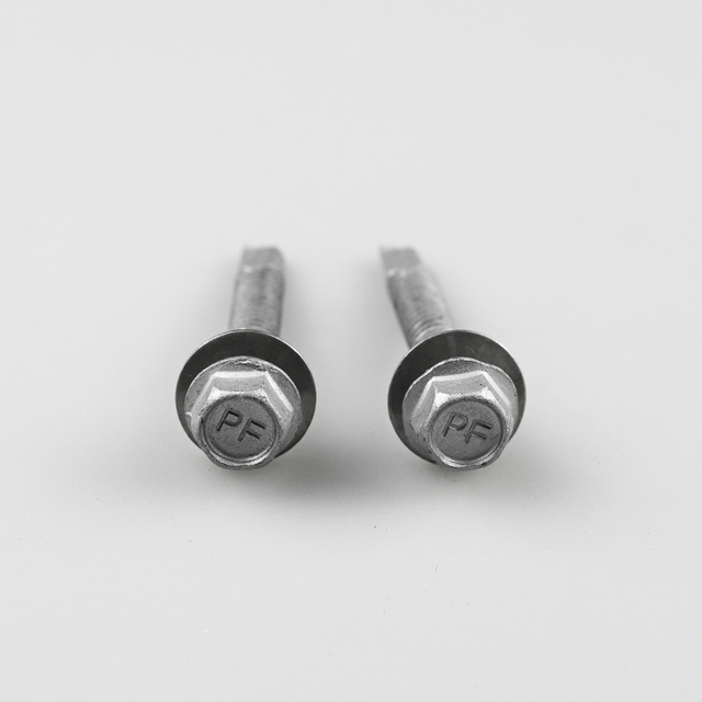 Биметаллический самосверлящий винт из нержавеющей стали 304 с шестигранной головкой и фланцевой головкой ST6.3-20*45,3#